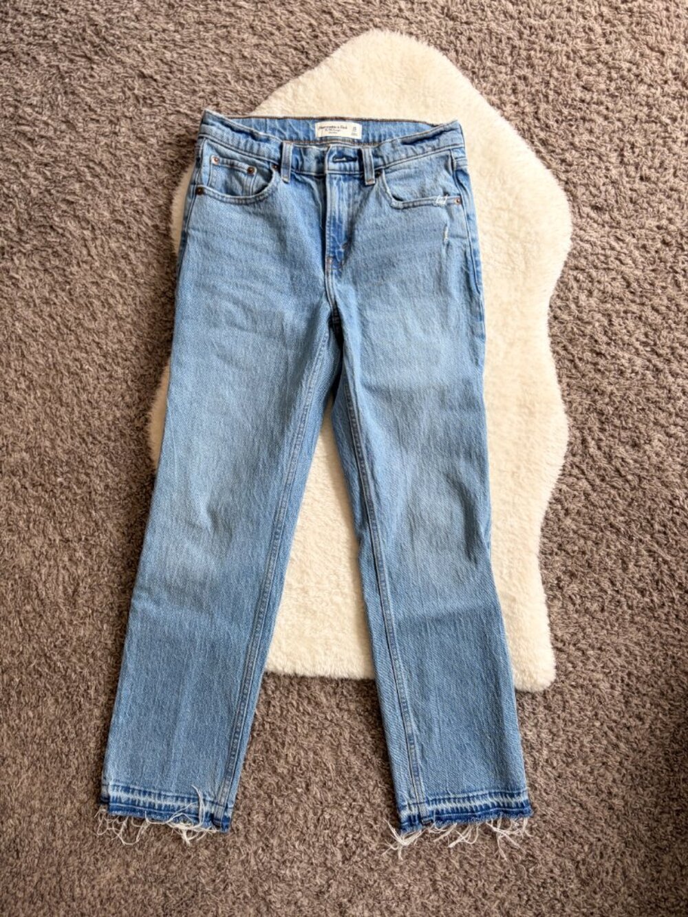 Abercrombie & Fitch Mid Rise 90s Straight Jeans, 25s